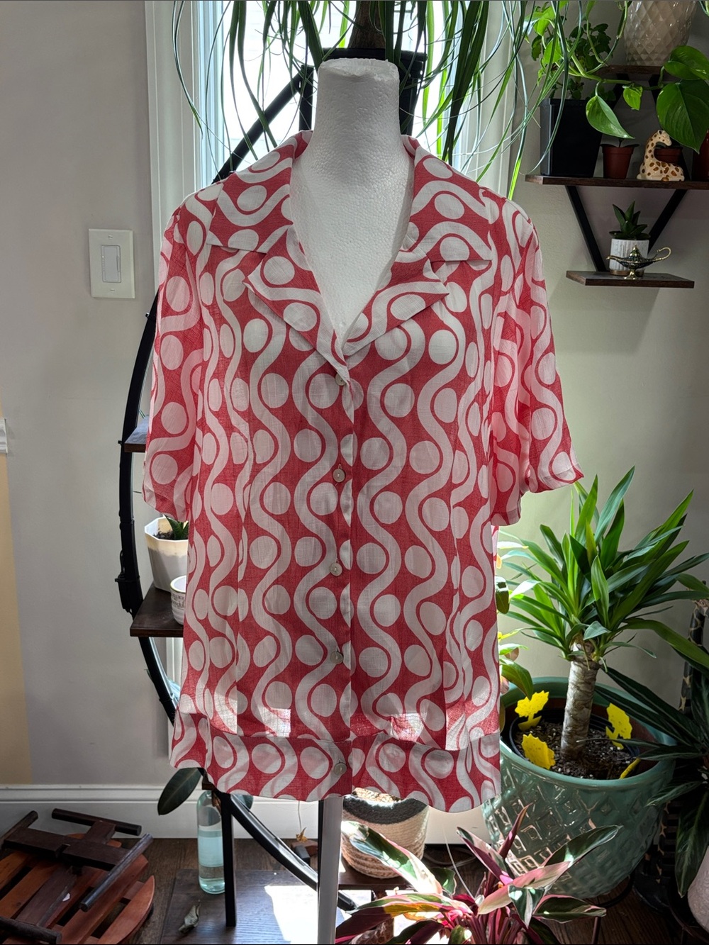 Kempson patterned button up blouse size 1X